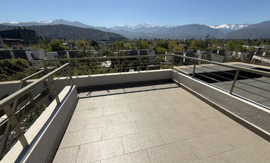 Casa Mediterránea Muy Iluminada En Exclusivo Condominio