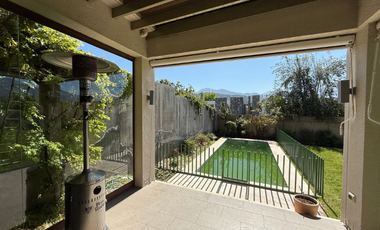 Casa Mediterránea Muy Iluminada En Exclusivo Condominio