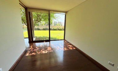 Casa Mediterránea Muy Iluminada En Exclusivo Condominio