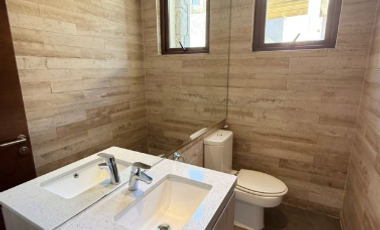 Casa Mediterránea Muy Iluminada En Exclusivo Condominio