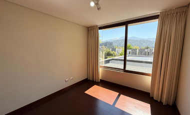 Casa Mediterránea Muy Iluminada En Exclusivo Condominio