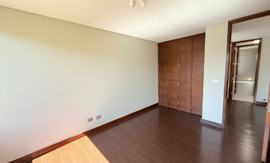 Casa Mediterránea Muy Iluminada En Exclusivo Condominio