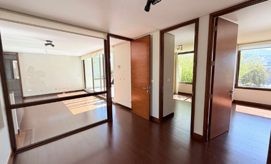 Casa Mediterránea Muy Iluminada En Exclusivo Condominio