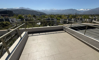 Casa Mediterránea Muy Iluminada En Exclusivo Condominio