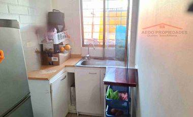 Se Vende Funcional y Amplia casa de dos pisos, Villa Los Canelos, comuna de Quillota