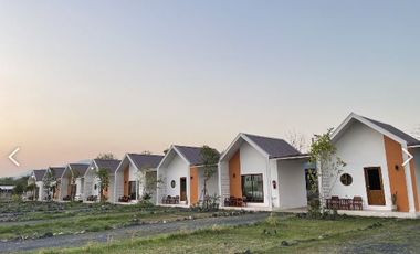 Resort for sale for investment in Nong Bua Daeng District, Chaiyaphum Province. Land area: 8-1-3.6 rai