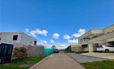 Terreno residencial en condominio privado, Lomas del Carmen