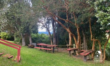 Casa en Puerto Octay con 4 dormitorios y 2 baños