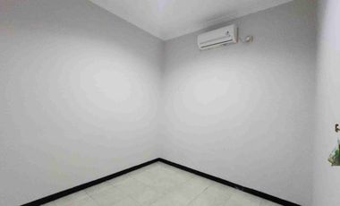 rumah jalan raya cocok buat kantor surabaya barat darmo2an dekat hr muhamand