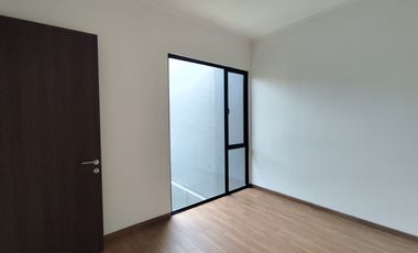 Rumah Megah nan Cantik di Suvarna Sutera Eldora Tangerang L2-240333