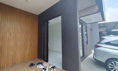 Rumah Megah nan Cantik di Suvarna Sutera Eldora Tangerang L2-240333