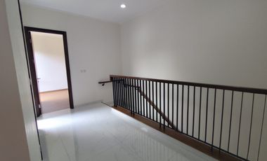 Rumah Megah nan Cantik di Suvarna Sutera Eldora Tangerang L2-240333