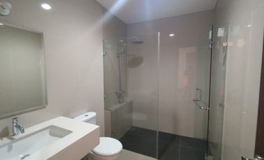 Rumah Megah nan Cantik di Suvarna Sutera Eldora Tangerang L2-240333