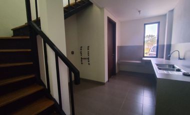 Rumah Megah nan Cantik di Suvarna Sutera Eldora Tangerang L2-240333