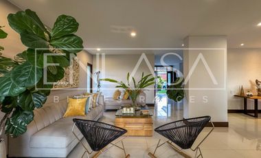 Arriendo Casa Campestre en Ciudad Jardín Cali