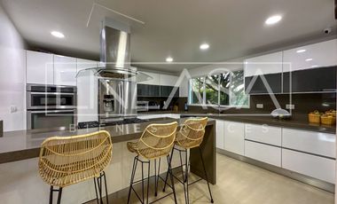 Arriendo Casa Campestre en Ciudad Jardín Cali