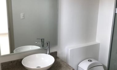 Apartamento de 3 alcobas mas alcoba de servicio por el Golf