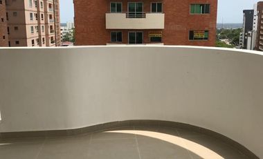 Apartamento de 3 alcobas mas alcoba de servicio por el Golf