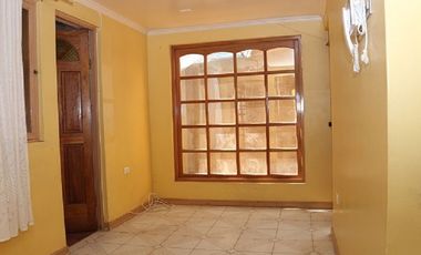 Se arrienda cómoda casa de dos pisos Villa Edwin Rowe, Calama