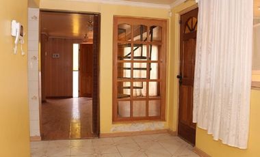 Se arrienda cómoda casa de dos pisos Villa Edwin Rowe, Calama