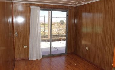 Se arrienda cómoda casa de dos pisos Villa Edwin Rowe, Calama