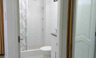 Alquiler de suite en Urdesa Norte, cerca de la Iglesia San Gregorio.