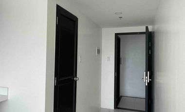 Elegant Condo in University of Santo Tomas - Pharmacy