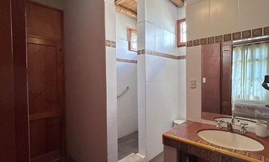 LUNAHUANA, CATAPALLA  VENTA DE HERMOSA CASA DE CAMPO CON PISCINA Y FRUTALES 2,726 M2
