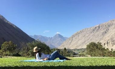LUNAHUANA, CATAPALLA  VENTA DE HERMOSA CASA DE CAMPO CON PISCINA Y FRUTALES 2,726 M2