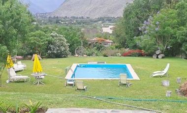 LUNAHUANA, CATAPALLA  VENTA DE HERMOSA CASA DE CAMPO CON PISCINA Y FRUTALES 2,726 M2