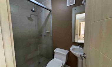 Casa venta con amplio pato en la Armenia Valle de los Chillos