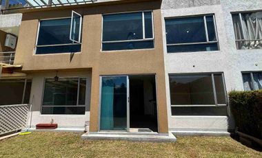 Casa venta con amplio pato en la Armenia Valle de los Chillos