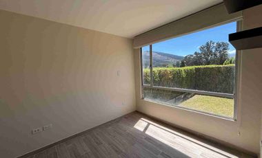 Casa venta con amplio pato en la Armenia Valle de los Chillos