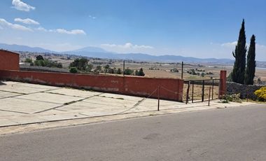 Casa Campestre Amplia En Venta Con Una Bonita Vista, Y En Una Zona Tranquila, Servicios Necesarios, Ideal Para Andar A Caballo Y En Cuatrimotos.