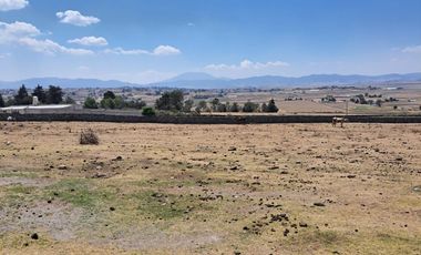 Casa Campestre Amplia En Venta Con Una Bonita Vista, Y En Una Zona Tranquila, Servicios Necesarios, Ideal Para Andar A Caballo Y En Cuatrimotos.