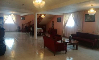 Casa Campestre Amplia En Venta Con Una Bonita Vista, Y En Una Zona Tranquila, Servicios Necesarios, Ideal Para Andar A Caballo Y En Cuatrimotos.