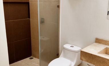 SE RENTA casa en Amberes Residencial