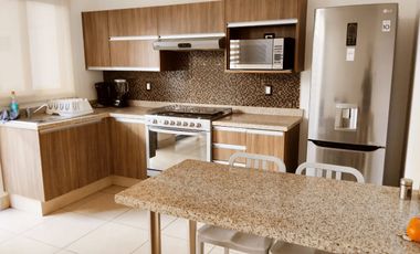 SE RENTA casa en Amberes Residencial