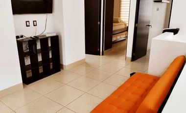 SE RENTA casa en Amberes Residencial