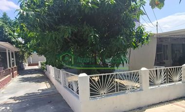 EN GIRARDOT - CUNDINAMARCA VENDEMOS CASA ESQUINERA EN EL CONJUNTO ALICANTE