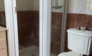 Casa Residencial en venta en el Estado de México. ( con alberca, salón de convivios, amueblada y decorada ).