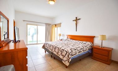 Distinguida y elegante residencia en la floresta, Ajijic