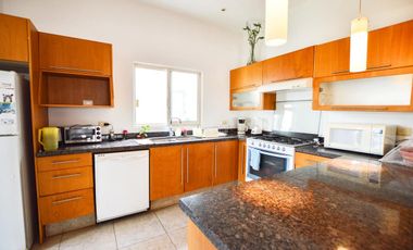 Distinguida y elegante residencia en la floresta, Ajijic