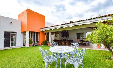 Distinguida y elegante residencia en la floresta, Ajijic