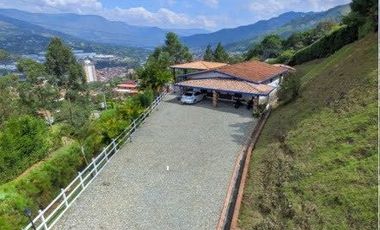 Venta de Finca dentro de Parcelación, Copacabana, Antioquia.