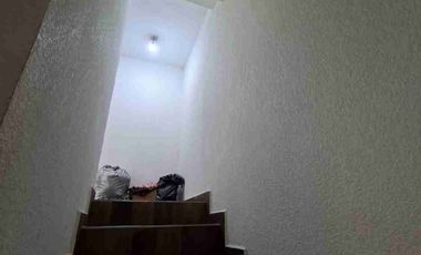 Bonita casa en Privada 3 Pisos