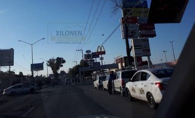 Terreno En Venta en Zumpango Edo. Méx. de OPORTUNIDAD con tres vialidades. Frente a la plaza comercial Town Center. Uso de suelo amplio: CRU CORREDOR