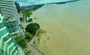 Suite Amoblada en Venta, con vista al río en Riverfront , Puerto Santana