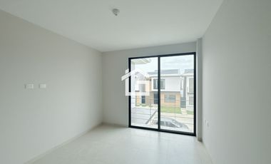 Casa en Venta, Modelo Ciprés, Urbanización Arboleia, Machala