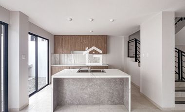 Casa en Venta, Modelo Ciprés, Urbanización Arboleia, Machala